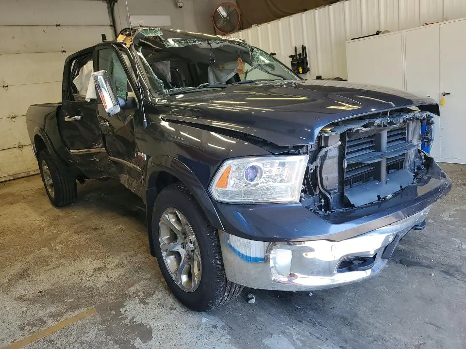 2016 RAM 1500 LARAMIE  