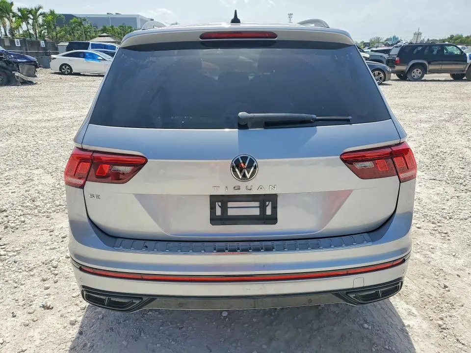 2023 VOLKSWAGEN TIGUAN SE R-LINE BLACK  