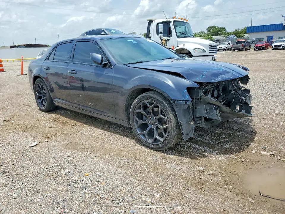 2019 CHRYSLER 300 S  