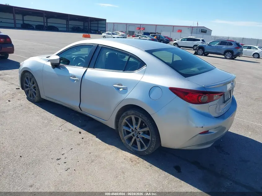 2018 MAZDA MAZDA3 TOURING