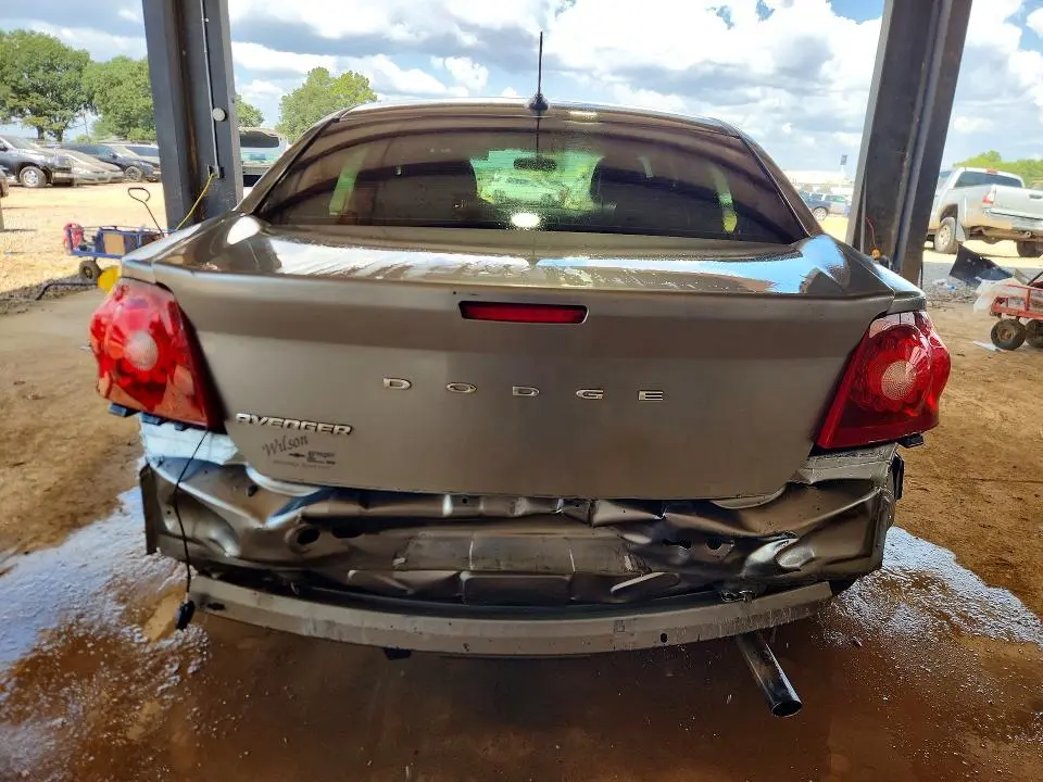 2013 DODGE AVENGER SE  