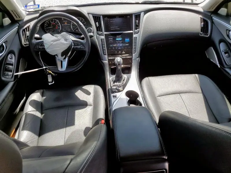 2021 INFINITI Q50 LUXE