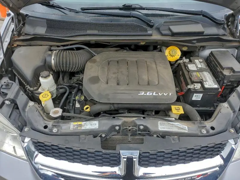 2017 DODGE GRAND CARAVAN SE  