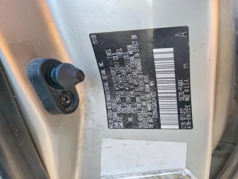 2010 TOYOTA SIENNA XLE  