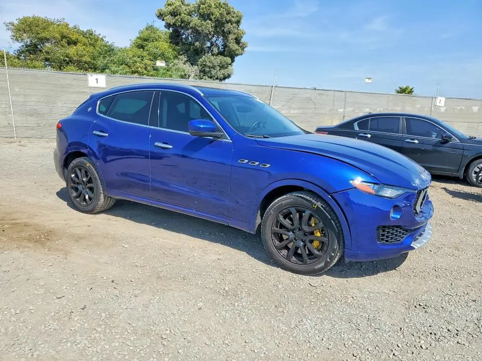 2017 MASERATI LEVANTE S LUXURY  