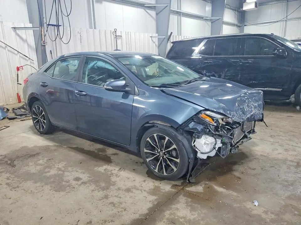 2017 TOYOTA COROLLA SE  