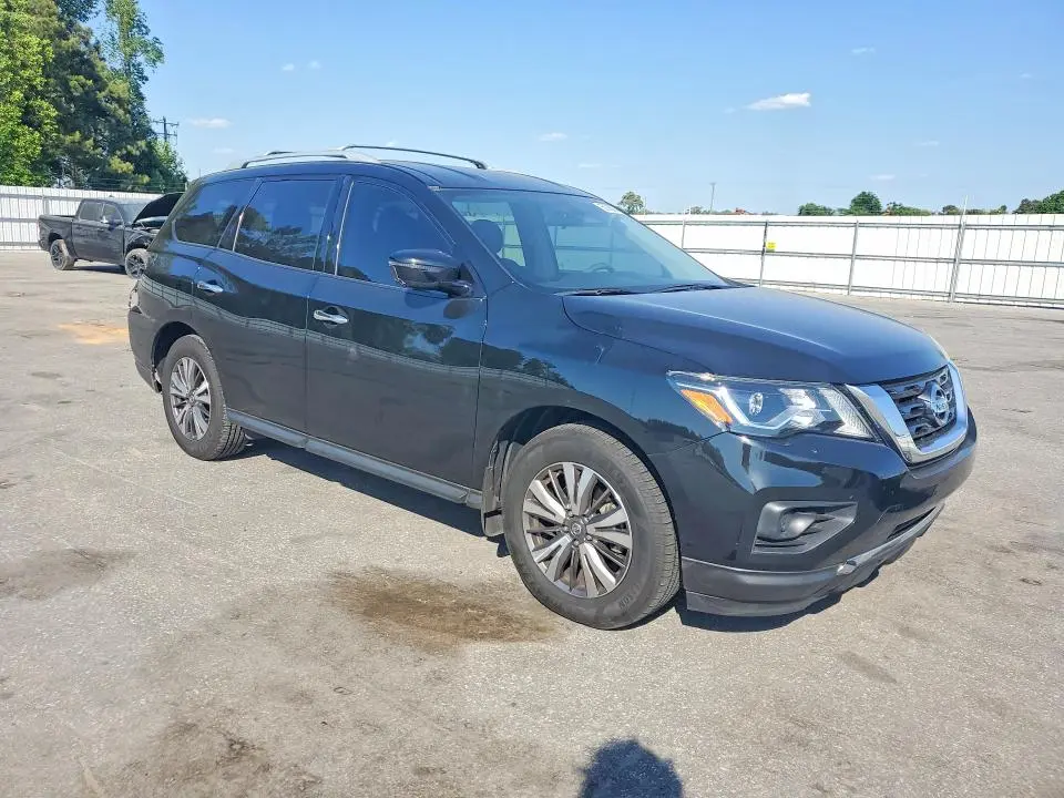 2019 NISSAN PATHFINDER S  