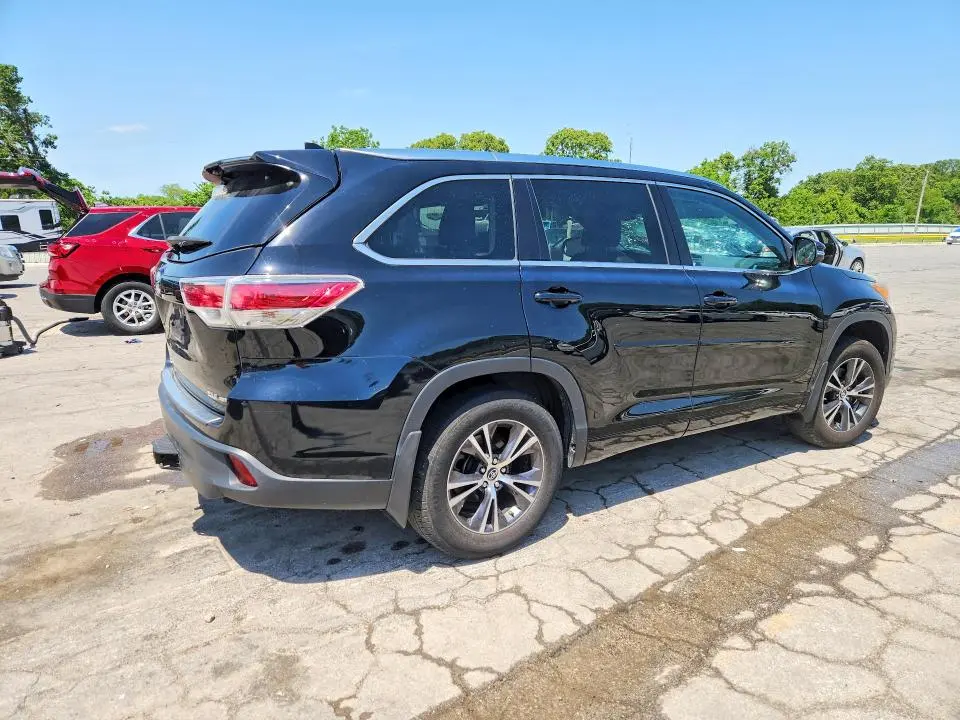 2016 TOYOTA HIGHLANDER XLE  
