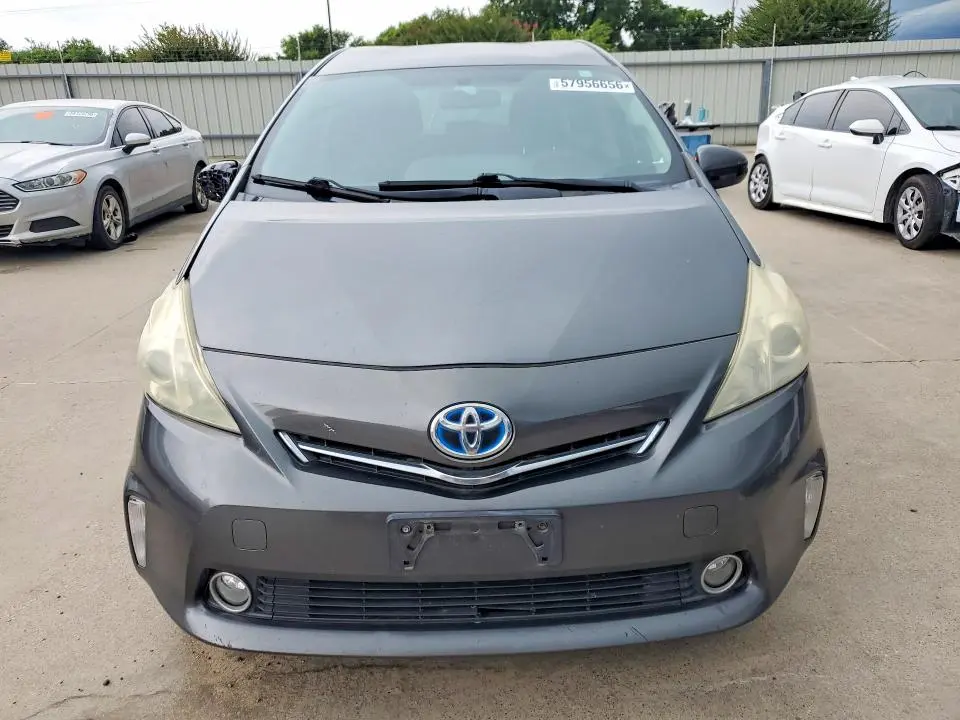 2013 TOYOTA PRIUS V TWO  