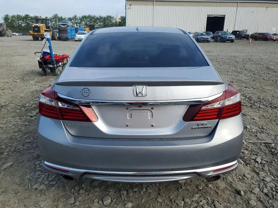 2016 HONDA ACCORD TOURING  