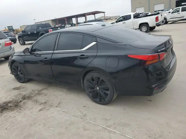 2019 NISSAN ALTIMA SR  