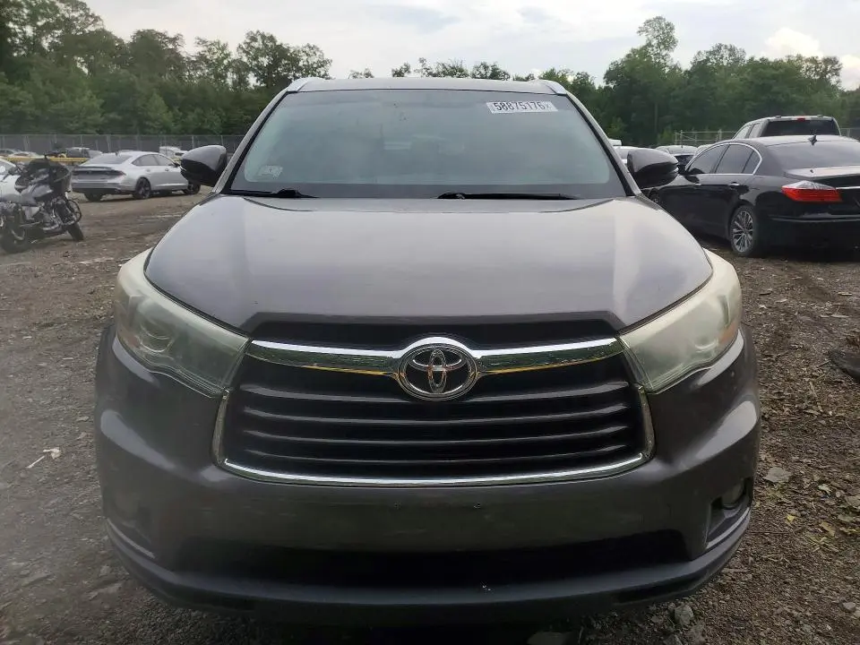 2015 TOYOTA HIGHLANDER XLE  
