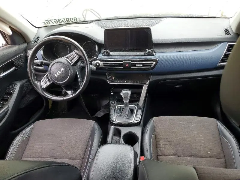 2023 KIA SELTOS S  
