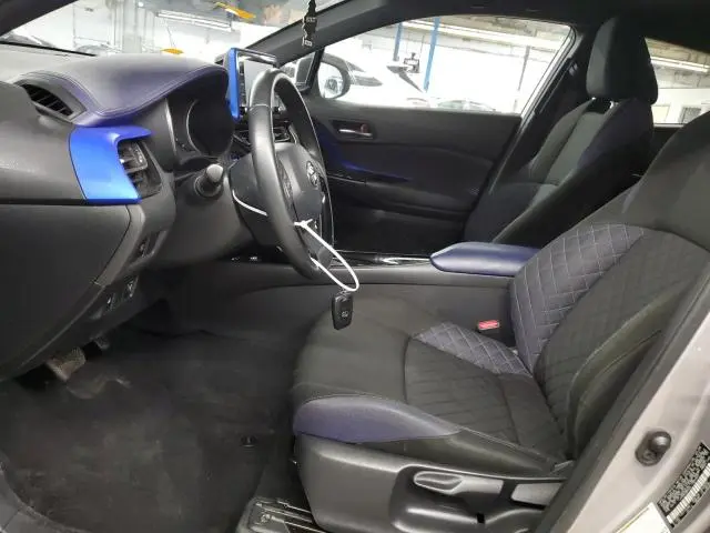 2020 TOYOTA C-HR XLE  