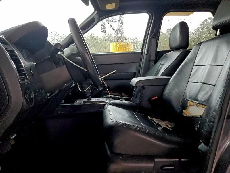 2011 FORD ESCAPE LIMITED  