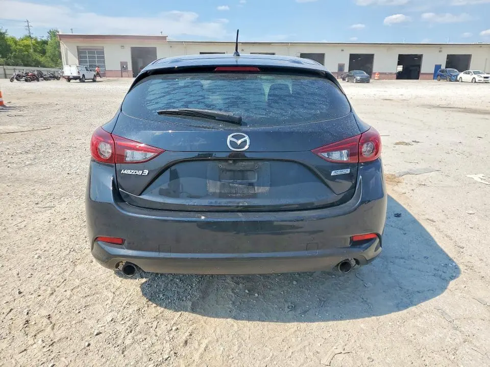 2018 MAZDA 3 TOURING  