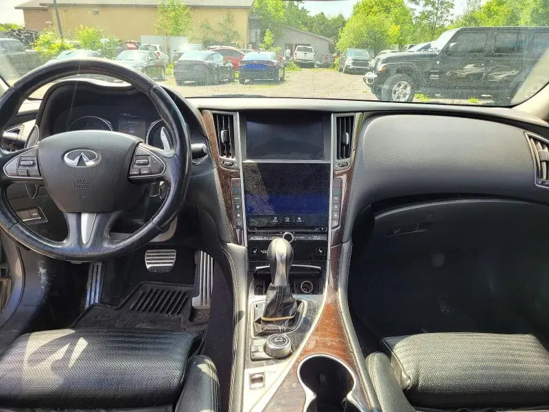2015 INFINITI Q50 BASE  
