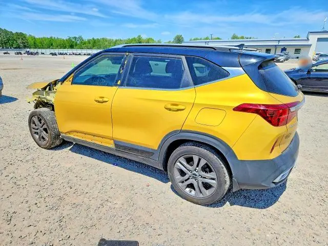 2022 KIA SELTOS S  