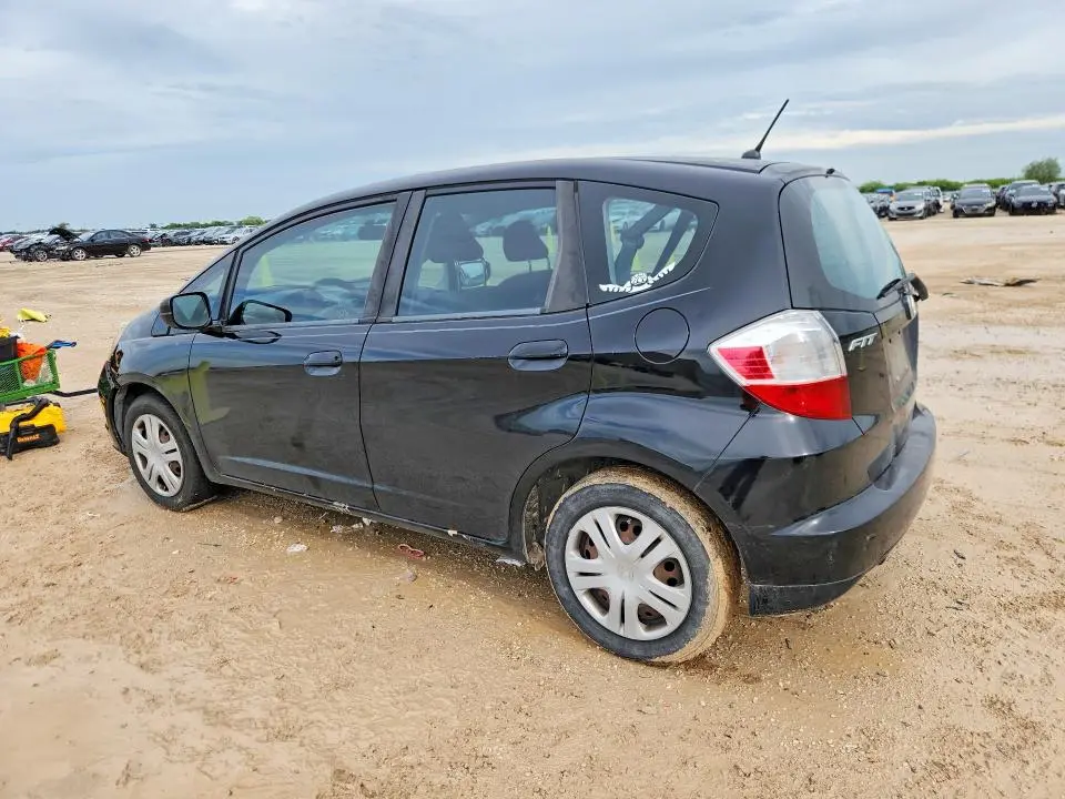 2011 HONDA FIT   
