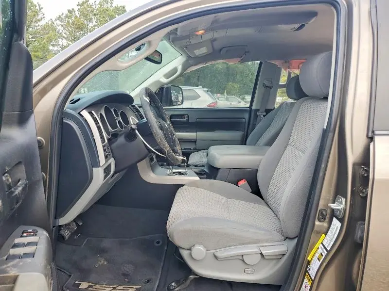2013 TOYOTA TUNDRA CREWMAX SR5  