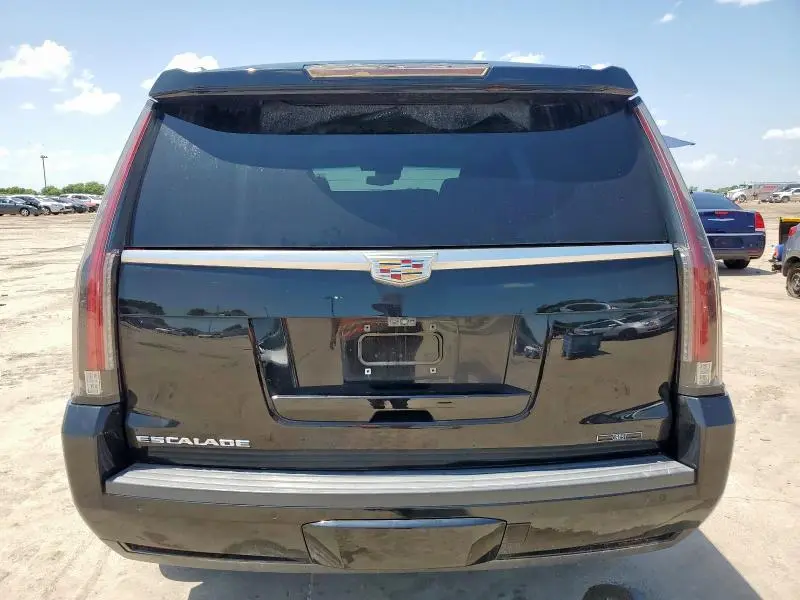 2017 CADILLAC ESCALADE LUXURY  