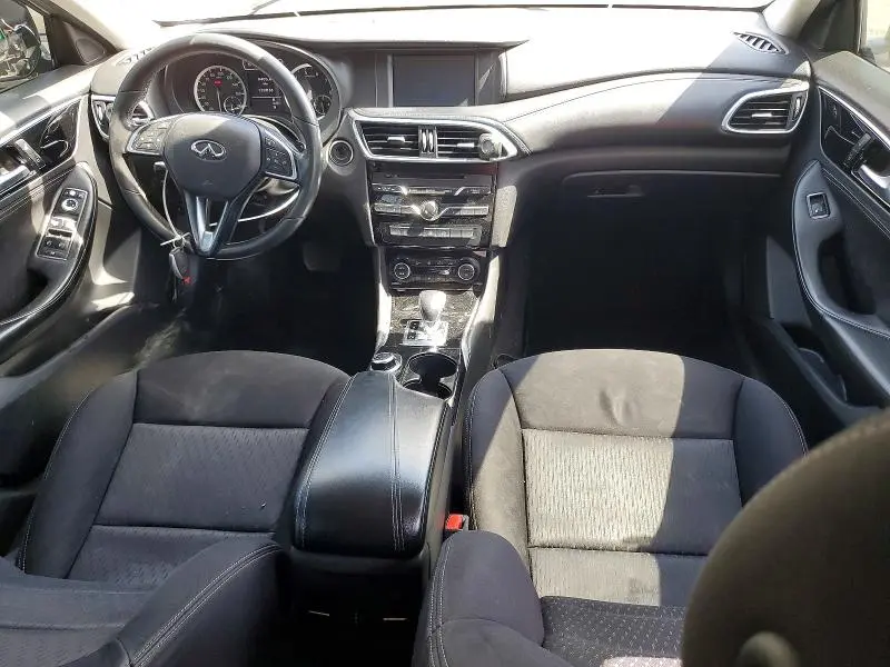 2019 INFINITI QX30   