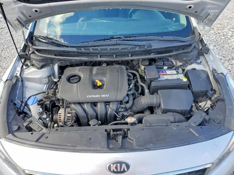 2017 KIA FORTE LX  
