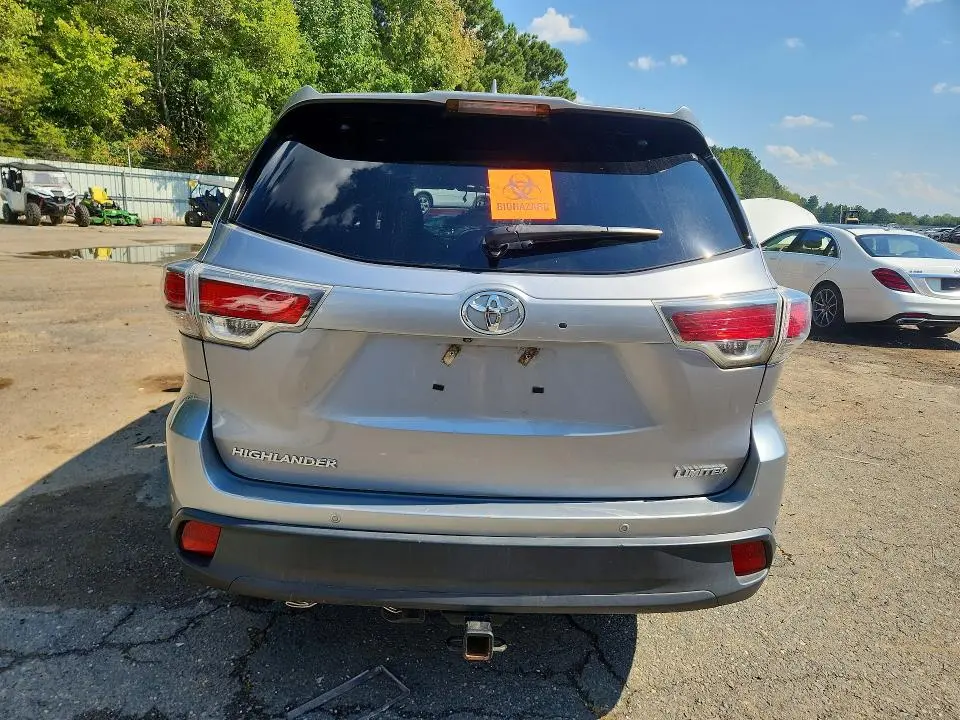 2016 TOYOTA HIGHLANDER LIMITED  