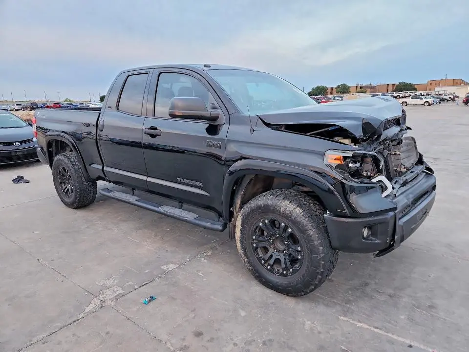 2014 TOYOTA TUNDRA SR5  