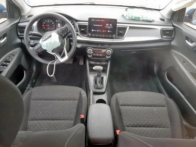 2022 KIA RIO LX  