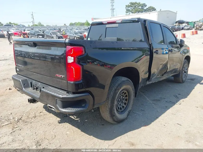 2022 CHEVROLET SILVERADO 1500 4WD  SHORT BED RST