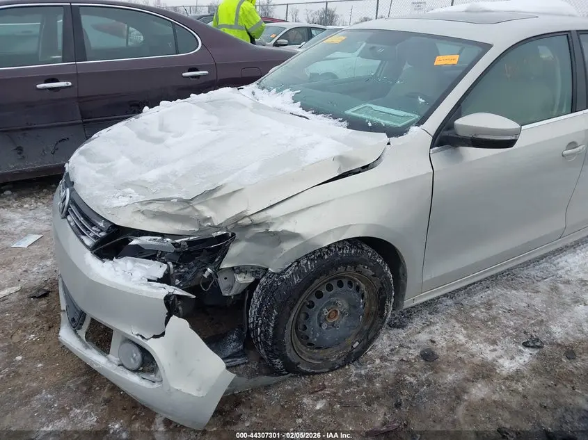 2011 VOLKSWAGEN JETTA 2.0L TDI