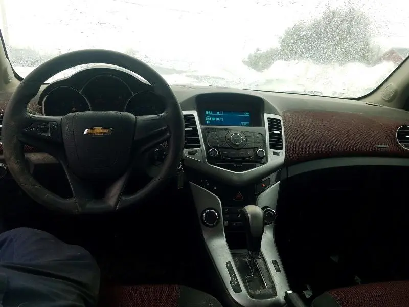 2011 CHEVROLET CRUZE LT  