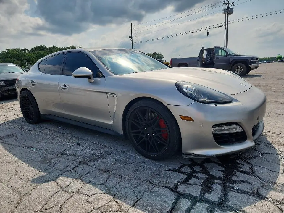 2013 PORSCHE PANAMERA GTS  
