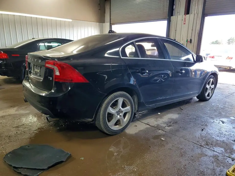 2013 VOLVO S60 T5  