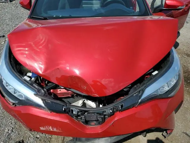 2022 TOYOTA C-HR XLE  