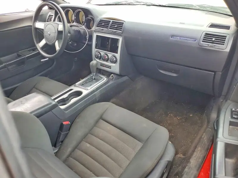 2010 DODGE CHALLENGER SE  