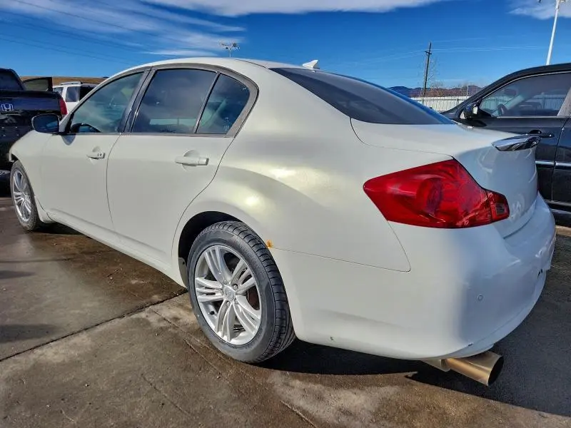 2010 INFINITI G37   