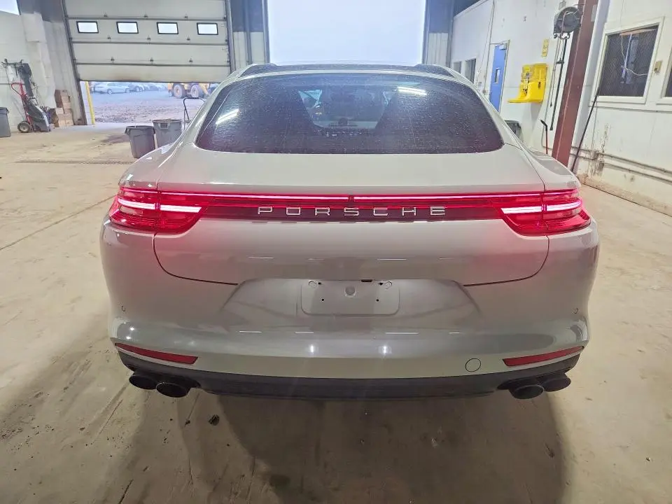 2020 PORSCHE PANAMERA BASE  