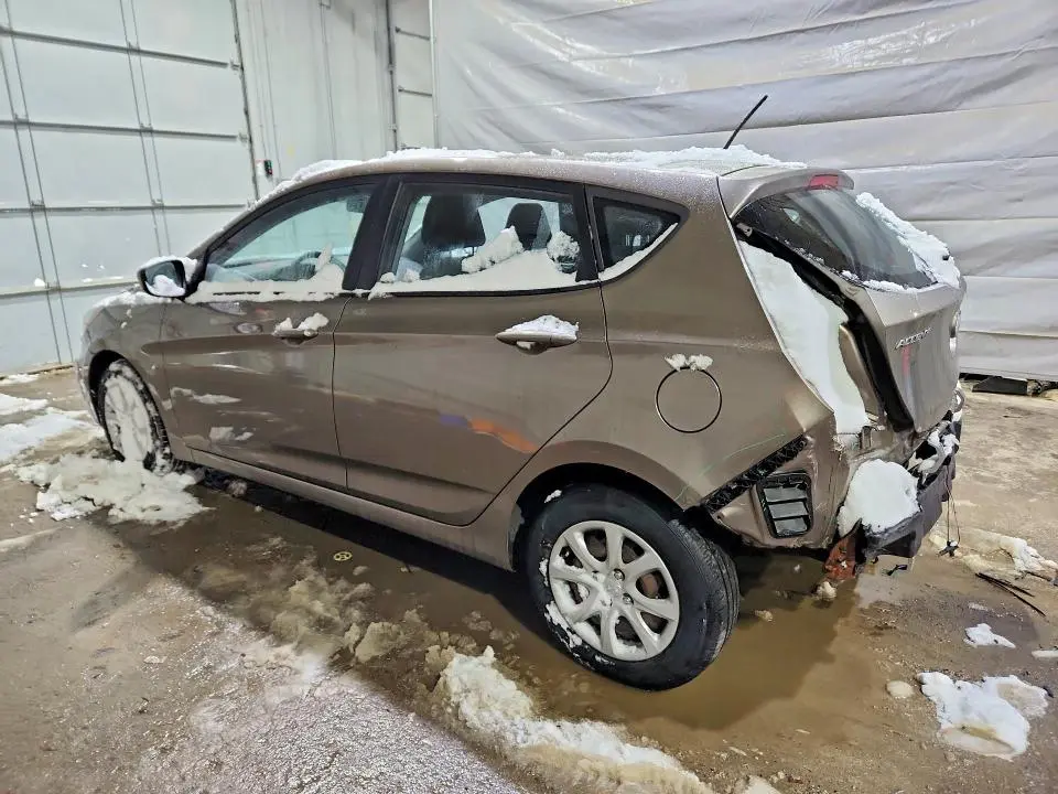 2014 HYUNDAI ACCENT GS  