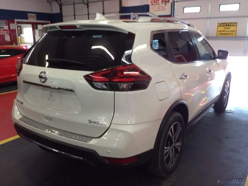 2019 NISSAN ROGUE SV