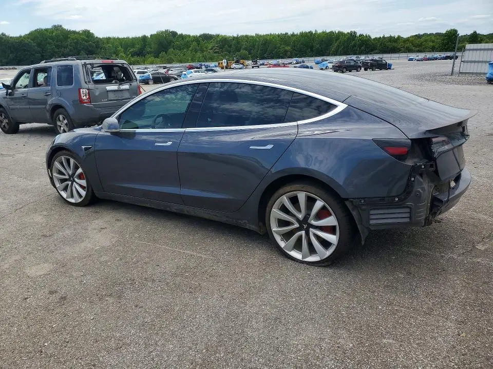 2018 TESLA MODEL 3   