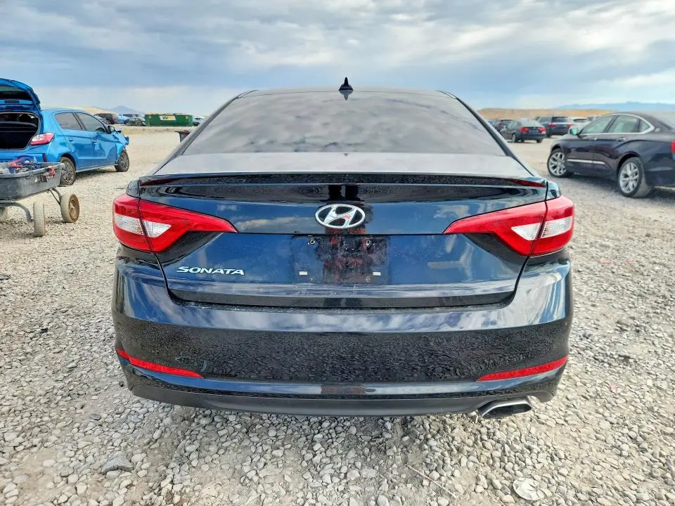 2015 HYUNDAI SONATA SE  