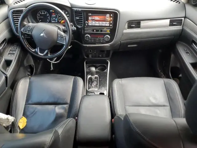 2019 MITSUBISHI OUTLANDER SE  