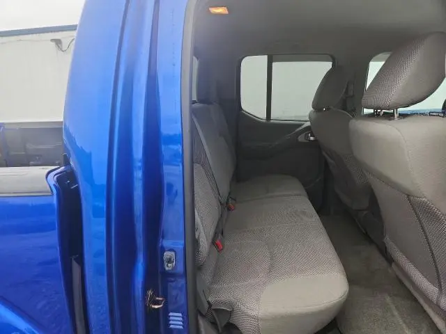 2015 NISSAN FRONTIER S  