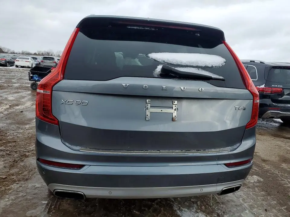 2016 VOLVO XC90 T6  