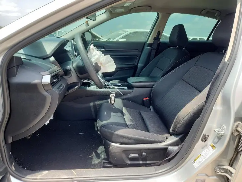 2024 NISSAN ALTIMA SV  