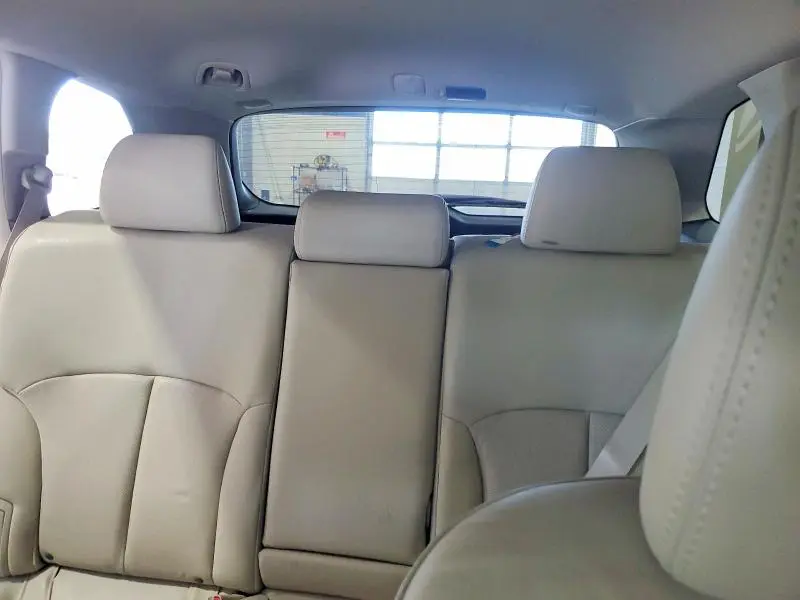 2011 SUBARU OUTBACK 3.6R LIMITED  
