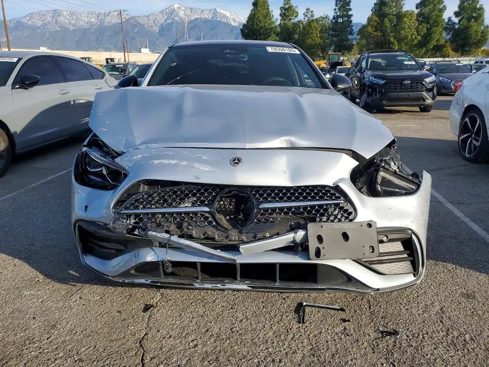 2025 MERCEDES-BENZ C 300  