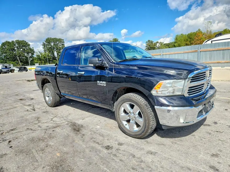 2014 RAM 1500 SLT  